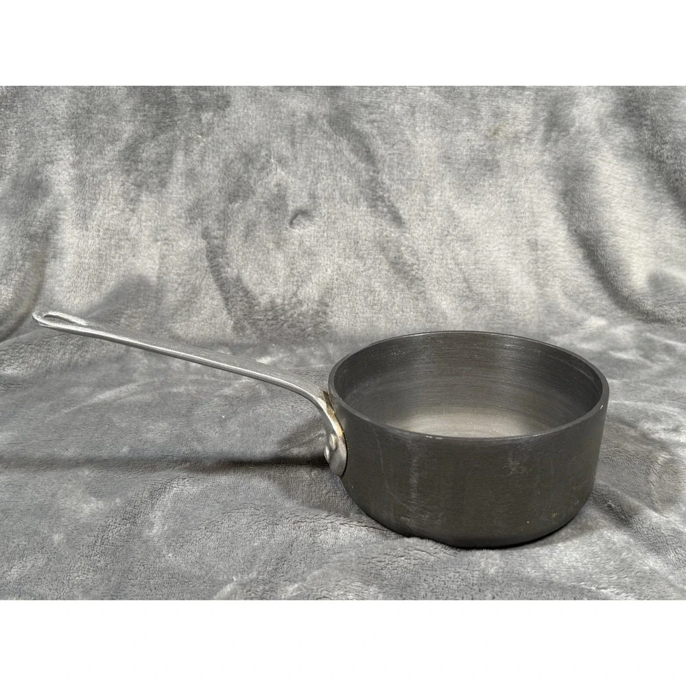 N/A aluminum saucepan